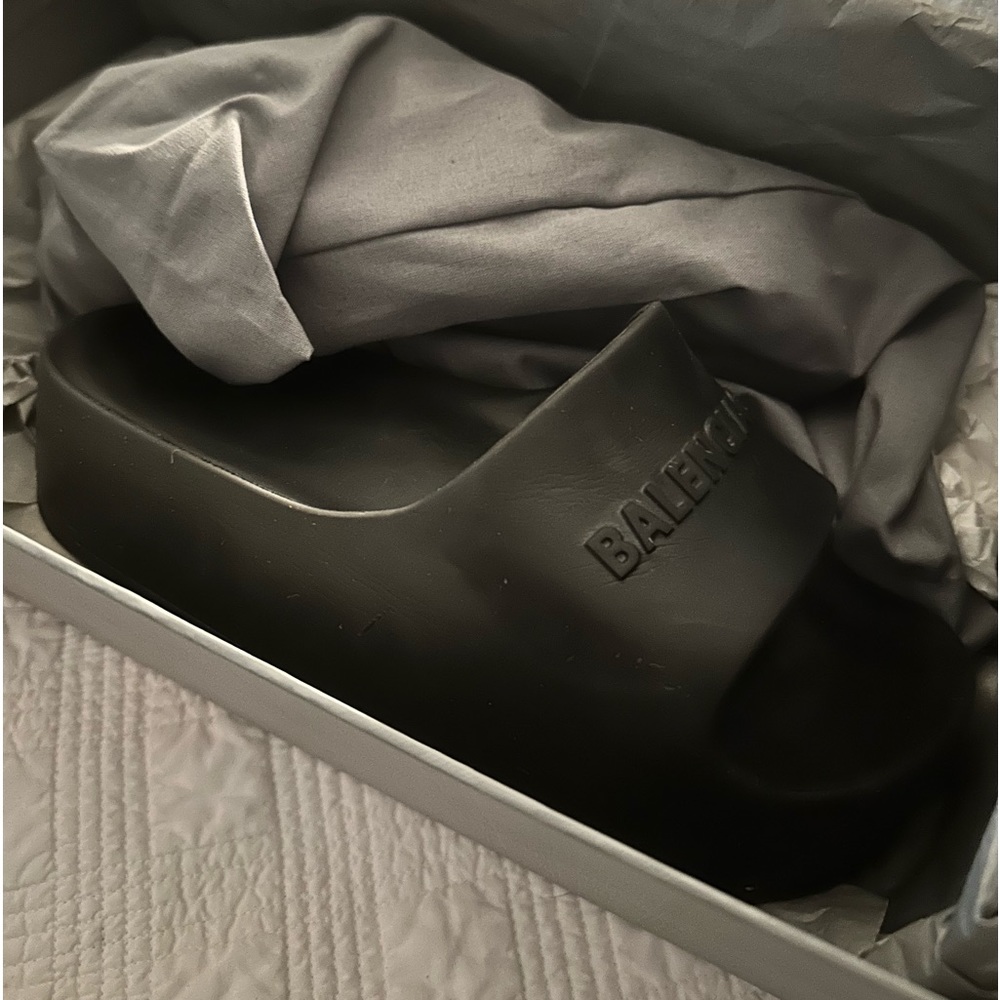 Balenciaga (37) chunky logo slide black